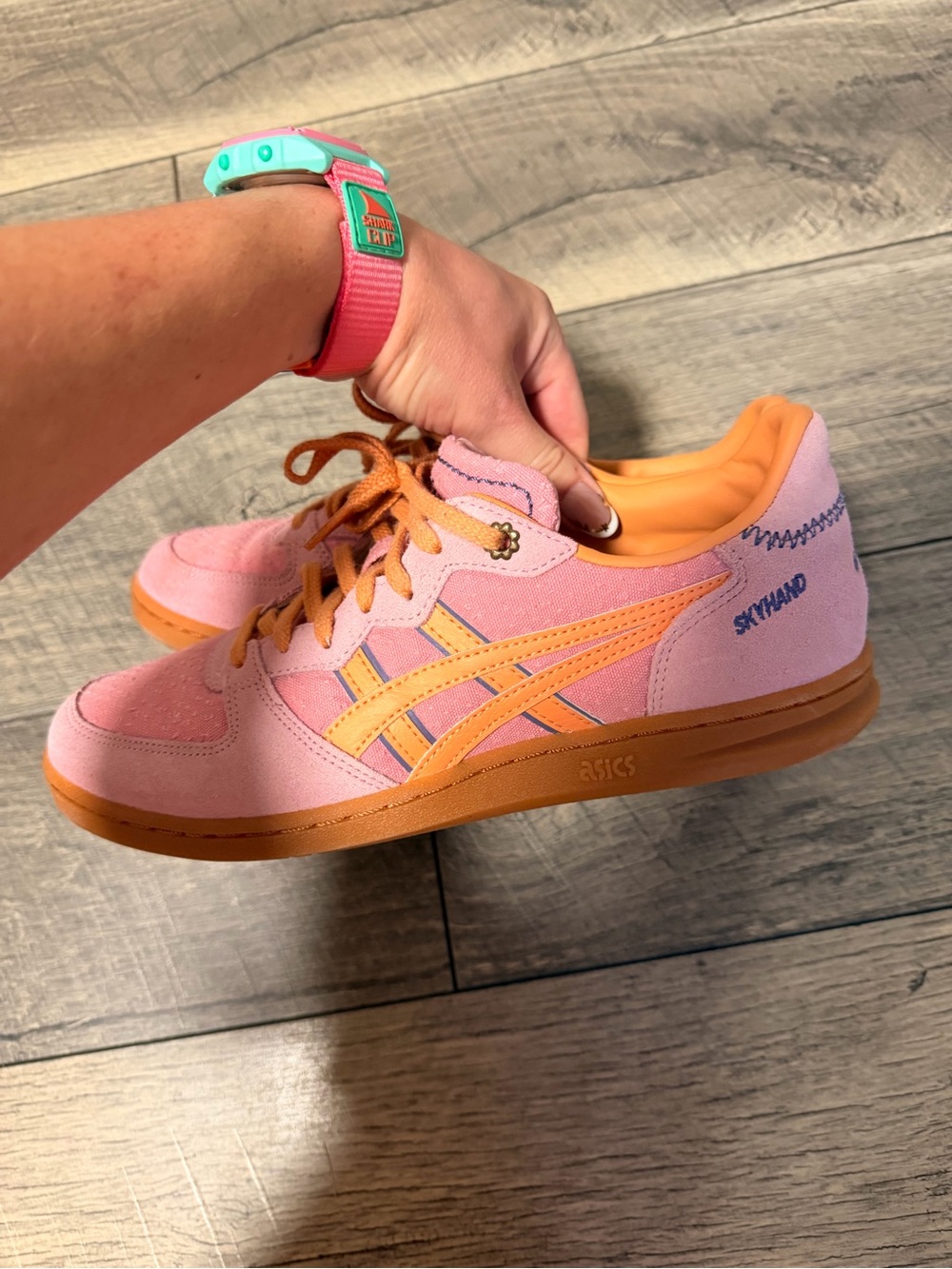 ASICS Skyhand Women Pink and Orange Low-Top Sneakers - Picture 4 of 5